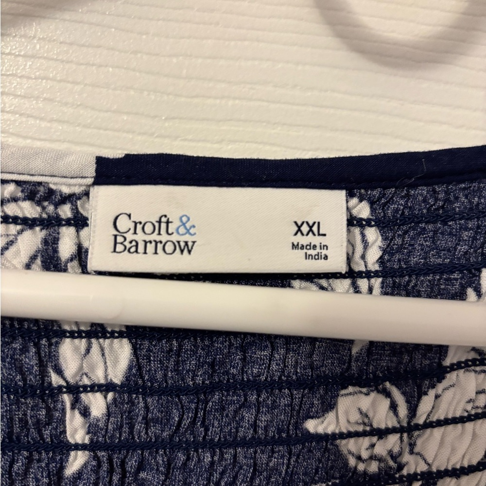 Croft & Barrow Navy and White Floral Smocked Blouse - Picture 7 of 9